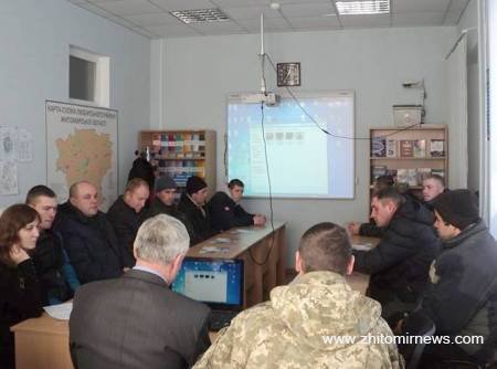 Безробітних любарчан активно агітують на контрактну службу Безробітних любарчан активно агітують на контрактну службу