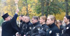 ​В Житомире полицейские торжественно приняли Присягу на верность Украинскому народу/