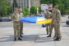 ​В Житомире подняли флаг Украины - ЕС. ФОТО/