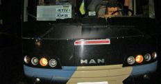 ​На Житомирщині поліцейські рятували пасажирів автобусу від неадекватного попутника. ФОТО/