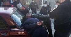 ​У Новограді-Волинському поліцейські затримали автомобіль з наркотиками/