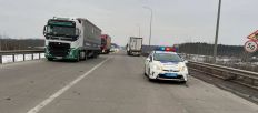 ​Через ДТП під Житомиром ускладнений рух транспорту  в напрямку міста Рівне. ФОТО/