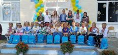 ​Олевська та Коростенська міські ради отримали шкільні рюкзаки із канцелярським приладдям від ЮНІСЕФ/