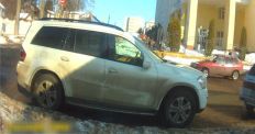 ​В Житомире водитель Lexus, который нарушал правила, заявил полиции ... что он член аттестационной комиссии/