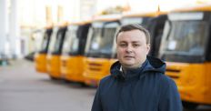 ​За сприяння команди «Слуга Народу» 12 громад Житомирщини отримали нові шкільні автобуси/
