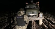 ​На Житомирщині прикордонники затримали дві вантажівки, що перевозили крадений ліс/
