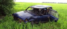​В Житомирській області молодики поцупили у сусіда автомобіль та розбили його/