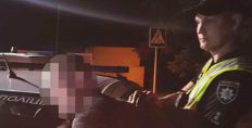 ​В Житомире пьяный мужчина угнал автомобиль, и убегая от полицейских совершил ДТП. ФОТО/