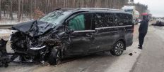 ​Під Житомиром поблизу села Вереси сталася ДТП - рух транспорту в обох напрямках ускладнений. ФОТО/