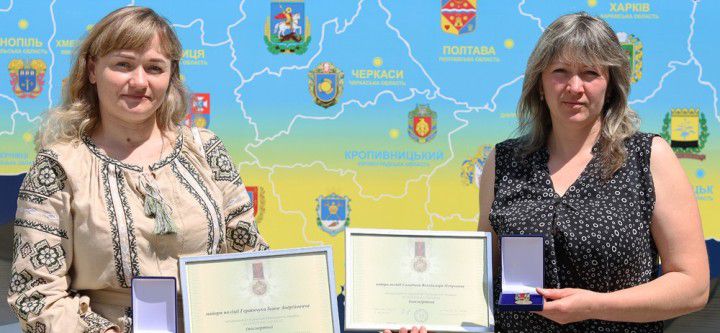 ​Начальник поліції Житомирщини передав державні нагороди дружинам загиблих поліцейських